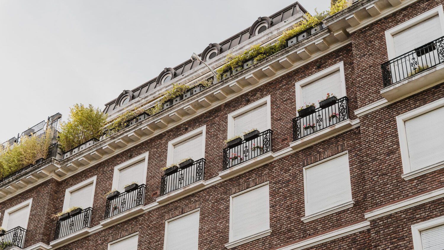 se puede modificar la fachada de un adosado