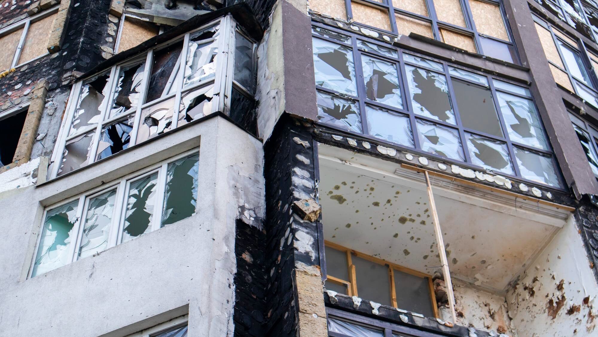 que hacer si la comunidad no arregla humedades