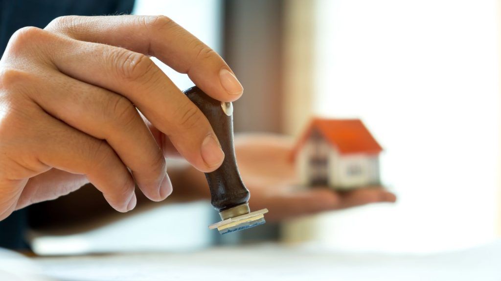 Aceptaci&oacute;n, partici&oacute;n y adjudicaci&oacute;n de herencia: &iquest;qu&eacute; diferencia hay y qu&eacute; necesitas para recibir tu parte?

